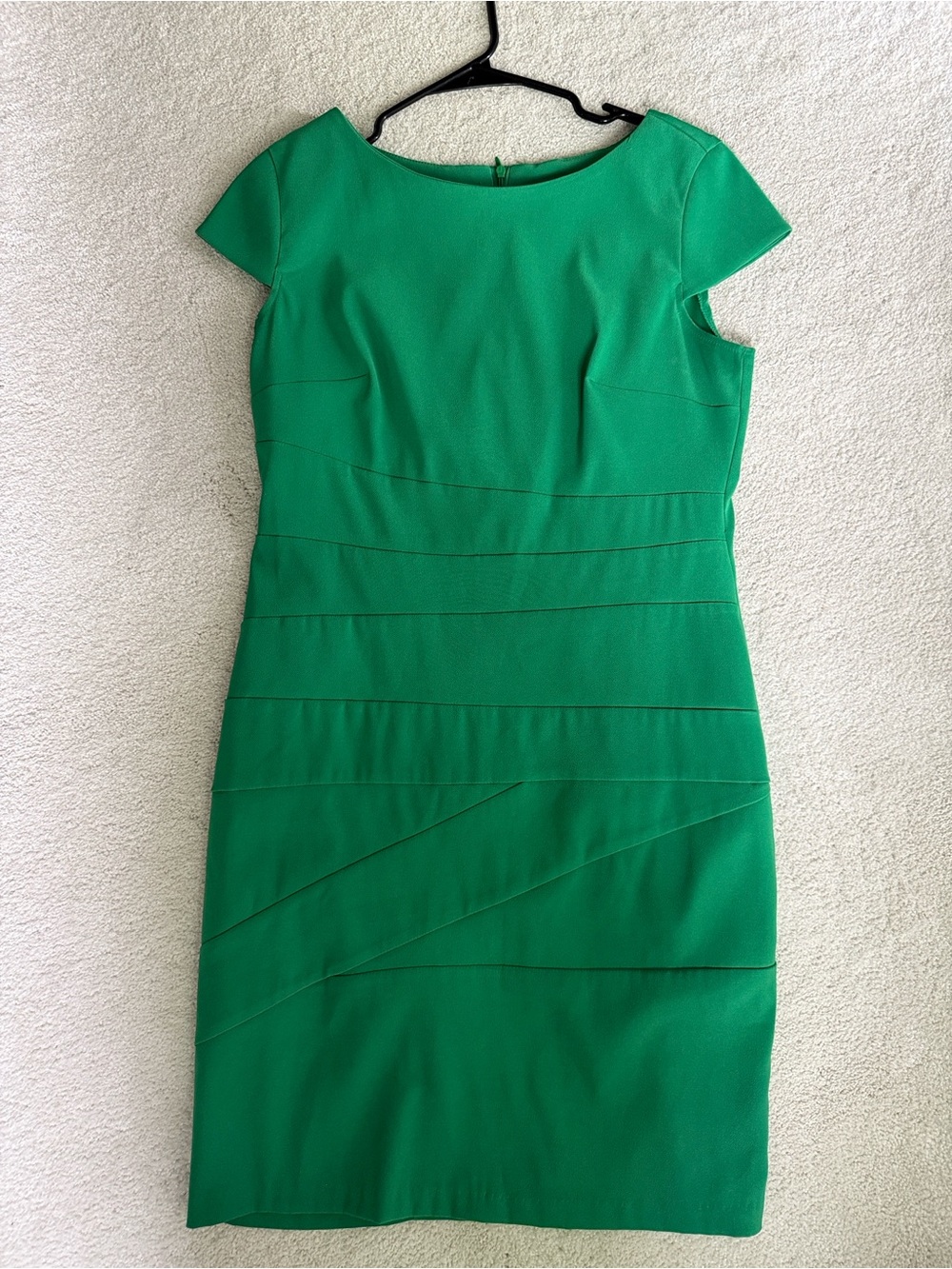 Alyx Emerald Green Cap-Sleeve Sheath Dress